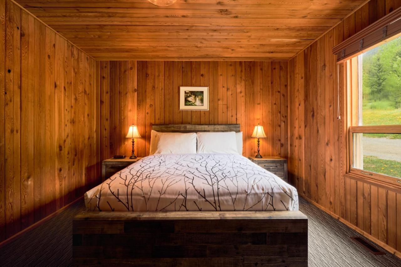 Banff Gate Mountain Holiday park 3*