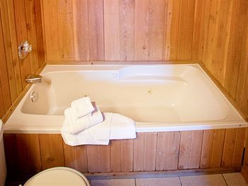 Banff Gate Mountain Holiday park Canmore