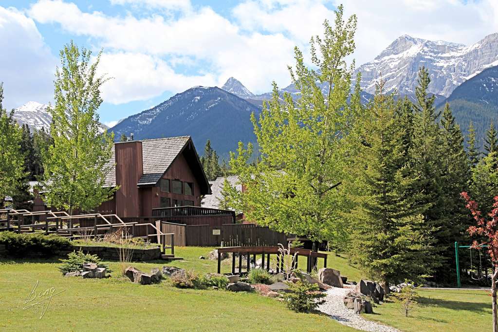 Banff Gate Mountain Holiday park 3*